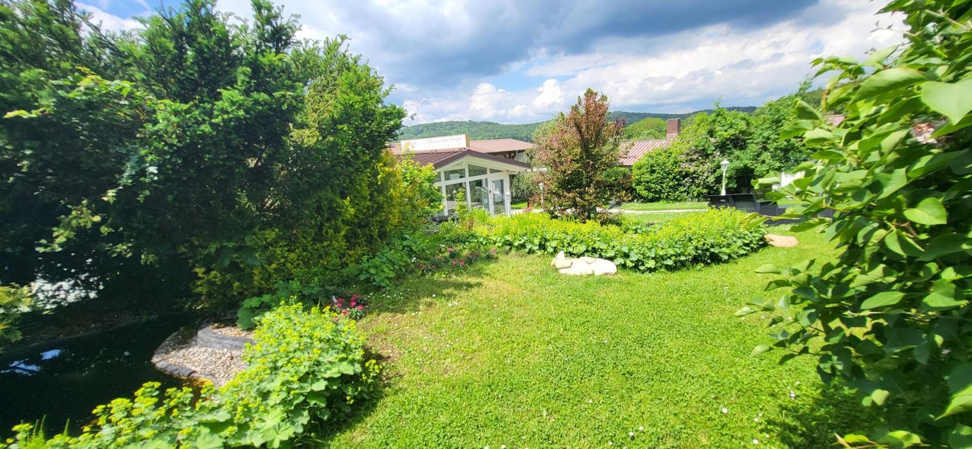 D&B Staycation Ferienpark Niedenstein Exterior foto